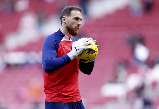 Jan Oblak bo odprl sezono v Villarrealu. FOTO: Juan Medina Reuters