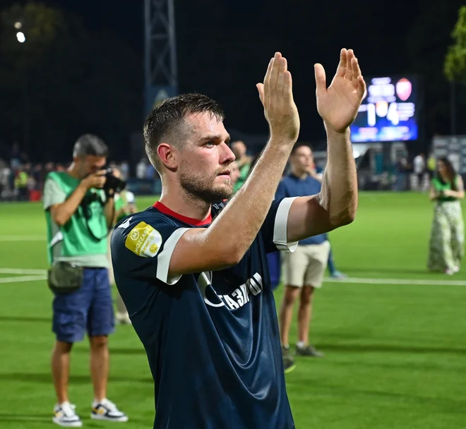 Timi Max Elšnik je pomembna okrepitev Crvene zvezde za sezono 2024/25. FOTO: Facebook Crvena Zvezda