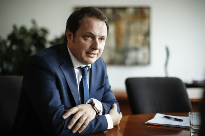 Dobro stanje na kapitalskih trgih oziroma dobički iz naložb so pripomogli k pokritju izgub, zato so slovenske zavarovalnice generalno gledano v zelo dobrem položaju, pravi Gorazd Čibej. FOTO: Uroš Hočevar/Delo