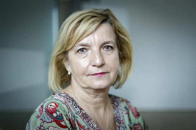 »Upam, da bo zobozdravnica zbrala moči in pogum, da se bo vrnila v to delovno okolje, kar pa ne bo lahko,« je dejala prof. dr. Bojana Beović, predsednica zdravniške zbornice Slovenije. Foto Jože Suhadolnik