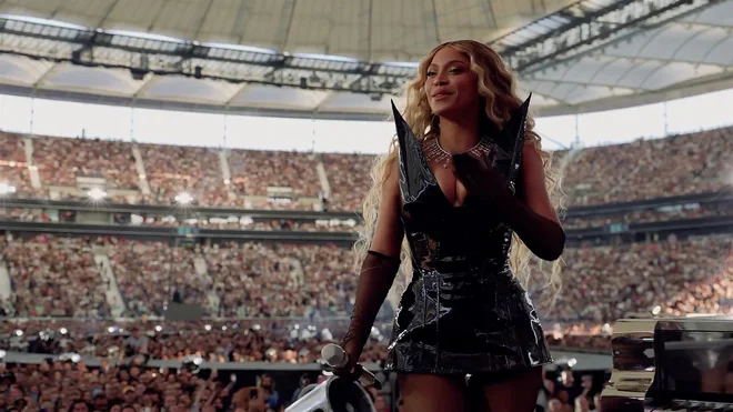 Beyoncé je kampanji Kamale Harris prejšnji mesec dovolila uporabo svoje pesmi Freedom in nakazala, da ima demokratska predsedniška kandidatka njeno podporo. FOTO: Reuters