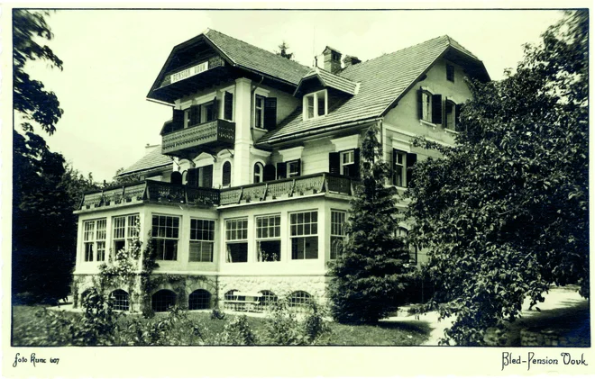Penzion na razglednici iz leta 1939 FOTO: arhiv ZVKDS OE Kranj