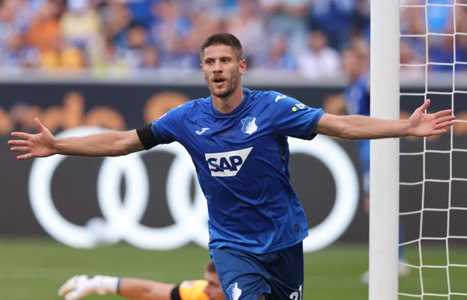 Hrvat Andrej Kramarić je zabil vse tri gole za Hoffenheim. FOTO: Daniel Roland/AFP