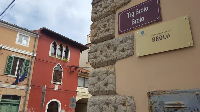 Kako bi Benitovi učenci prevedli stari Brolo ali pa Muda v slovenščino? FOTO: Boris Šuligoj