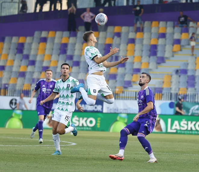 Arnel Jakupović (desno) si je s predstavami v mariborskem dresu pridobil zaupanje avstrijskega selektorja Ralfa Rangnicka Foto Jože Suhadolnik