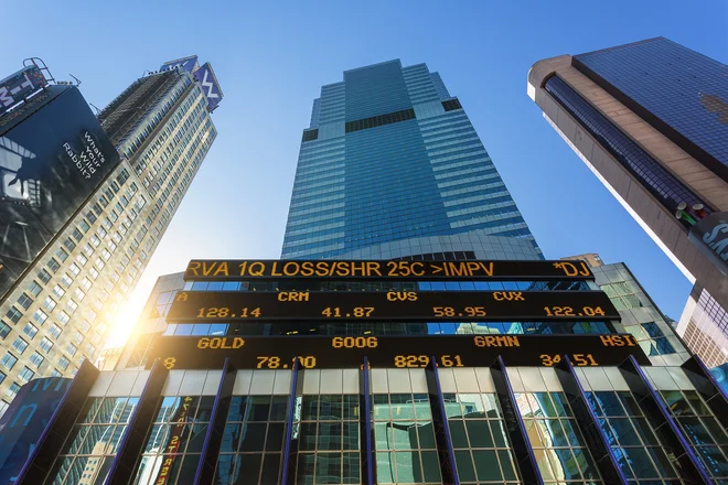 Nemonetarne finančne institucije, vključno s skladi zasebnega dolga, prevzemajo vedno pomembnejšo vlogo v finančnem ekosistemu. FOTO: Depositphotos