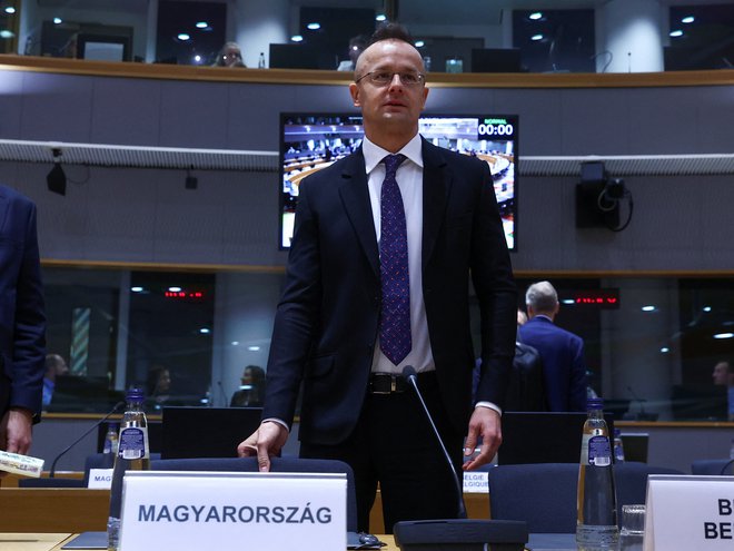 Madžarski zunanji minister je redni gost foruma, in vendar bi lahko tudi njegovo udeležbo imeli za kontroverzno. FOTO: Yves Herman/Reuters