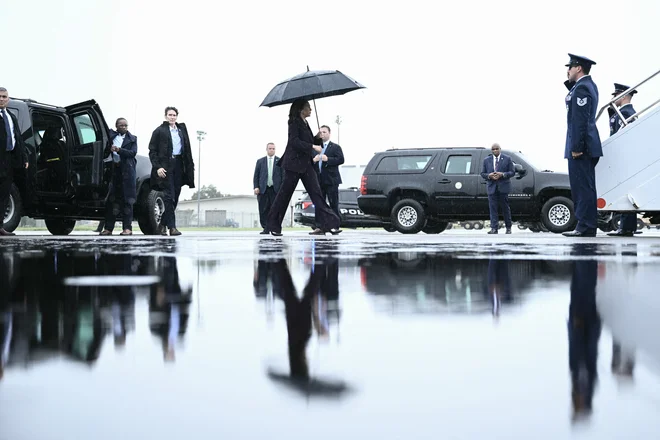 Kamala Harris je bolj občutljiva za domnevne izraelske kršitve mednarodnega prava v Gazi in na Zahodnem bregu, storjene s sokrivdo ZDA. FOTO: Brendan Smialowski/AFP