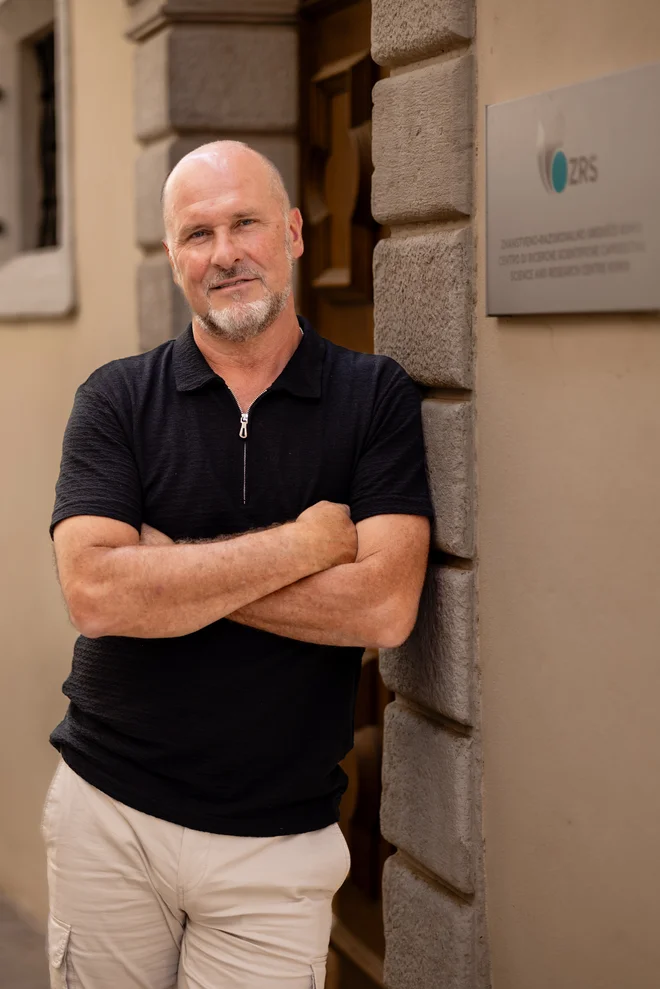 Glavni cilj projekta X-Brain.net je premisliti rehabilitacijske intervencije in pristope ter jih nadgraditi z uporabo najsodobnejših sredstev, pravi Rado Pišot. FOTO: Črt Piksi/Delo