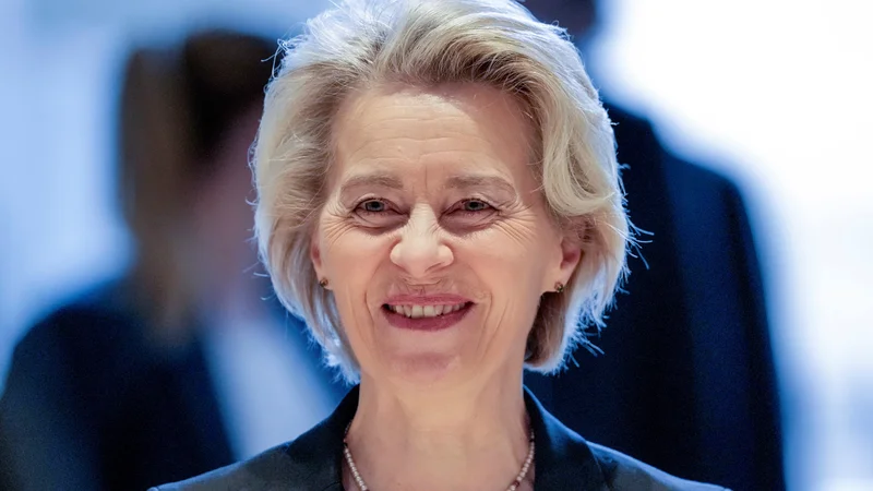 Z odstopom Thierryja Bretona je Ursula von der Leyen uresničila svoj cilj, četudi je bil dosedanji komisar in kandidat za še en mandat iz mogočne Francije. FOTO: Markus Schreiber/Pool via Reuters