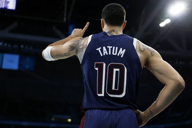 Jayson Tatum je na svoj hrbet dodal še eno zanimivo tetovažo. FOTO: Evelyn Hockstein/Reuters