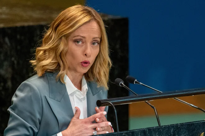 Giorgia Meloni je bila nagrajena na prireditvi, ki je osrednji dogodek vsakoletnega srečanja svetovnih voditeljev v okviru generalne skupščine Združenih narodov. FOTO: David Dee Delgado/Reuters