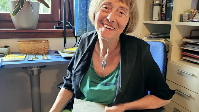 »Slovenski pisatelji so pomembni kot del naše bogate dediščine, vir sodobne zavesti in z njo moči, če pa jih ne poznamo, smo zaradi nevednosti reveži,« pravi Marija Mercina. FOTO: Brane Maselj/Delo