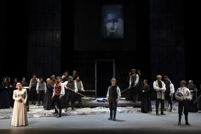 Tokratna uprizoritev opere Lucia di Lammermoor je v Mariboru že peta. FOTO: Tiberiu Marta