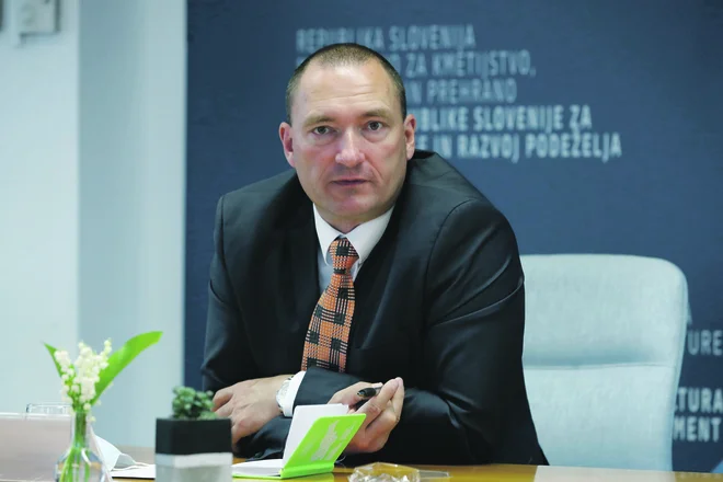 Društvo Forum za kmetijstvo in podeželje SDS, ki ga vodi nekdanji kmetijski minister Jože Podgoršek, bo imelo 21 od 44 mest v svetu zbornice. FOTO: Leon Vidic/Delo