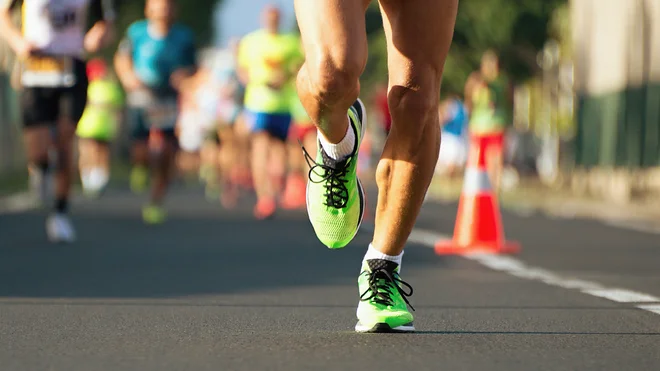 Letos se je na Ljubljanski maraton prijavilo okoli 15 tisoč tekačev. Foto Pop TV