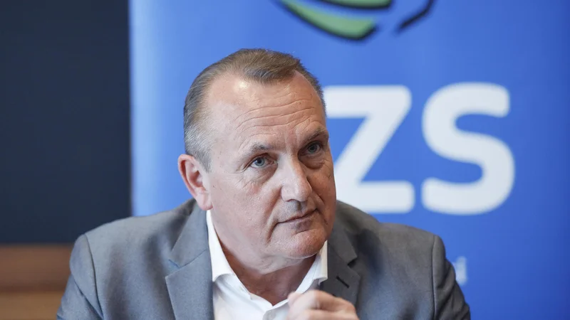 Metod Ropret ostaja na čelu OZS. FOTO: Jože Suhadolnik/Delo
