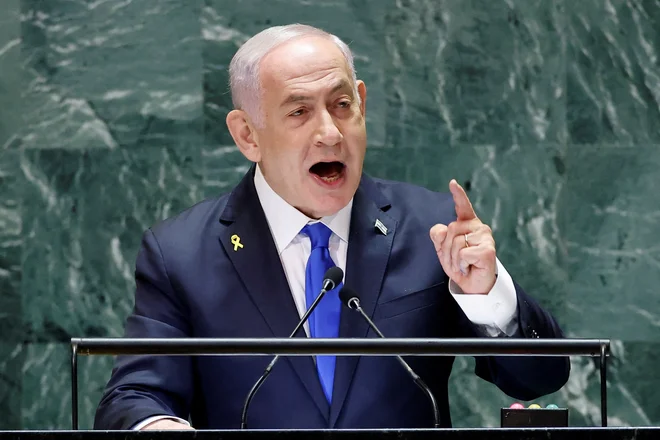 Benjamin Netanjahu je Hezbolahov poskus atentata označil za hudo napako. FOTO: Eduardo Munoz/Reuters