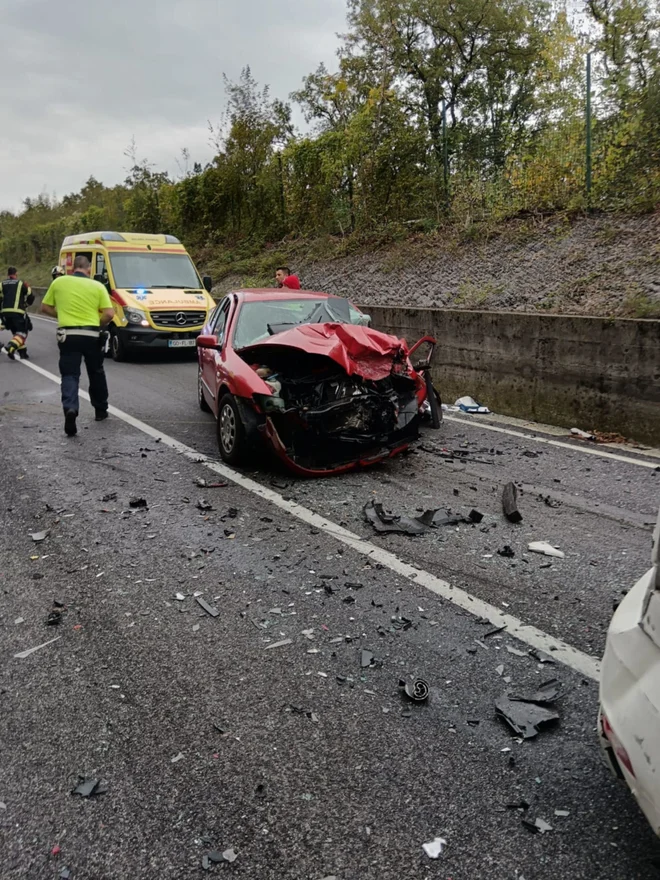 Nesreča v Podsabotinu FOTO: Gasilska enota Nova Gorica