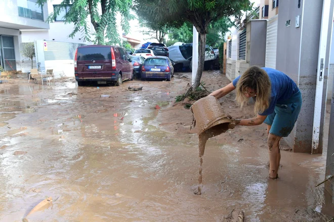 Večina gospodinjstev je ostala brez elektrike. FOTO: Jose Jordan/AFP