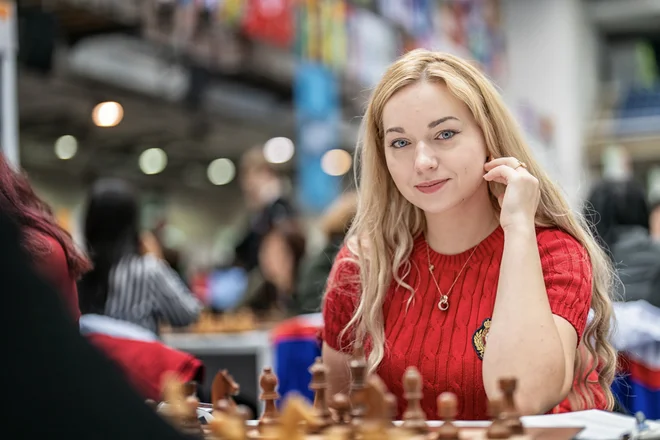 Laura Unuk bo po diplomi na fakulteti od januarja profesionalna šahovska igralka. FOTO: ŠZS
