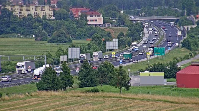Kjub tranziciji ostajamo dežela kolon, ker smo tihi in ponižni. FOTO: Dars