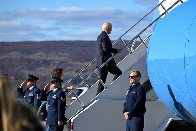 Bidnov polet nazaj v Washington bo v prihodnosti morda imel skoraj simboličen pomen. Fotogrfaija je simbolična. FOTO: Annabelle Gordon/Reuters