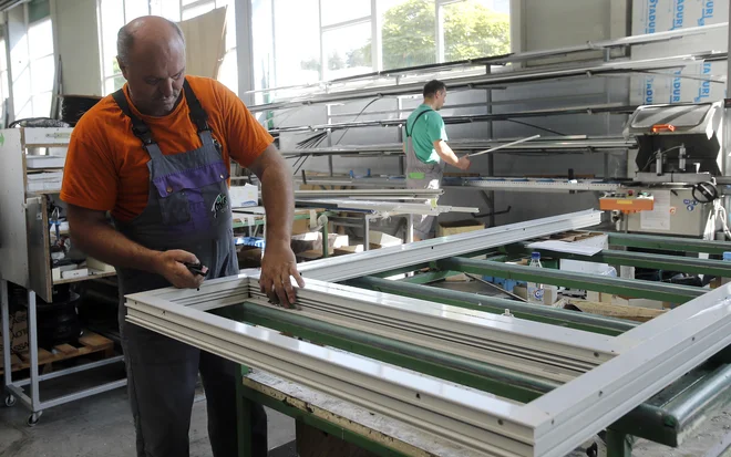 Podjetje Mik Celje je lani doseglo 21,7 milijona evrov prihodkov od prodaje in 1,3 milijona evrov čistega dobička. Zaposluje 150 ljudi. FOTO: Blaž Samec/Delo