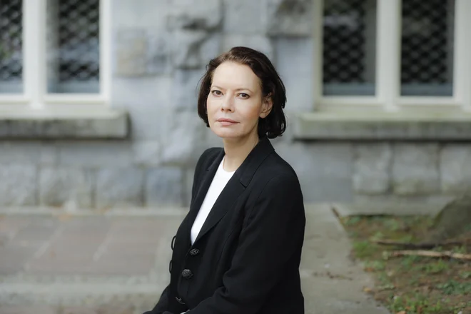 Dr. Jana Kolar je v preteklosti v Narodni in univerzitetni knjižnici vodila raziskave na področju ohranjanja kulturne dediščine. FOTO: Jože Suhadolnik/Delo