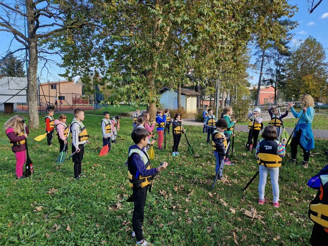 Otroci se z igro veliko naučijo. FOTO: osebni arhiv
