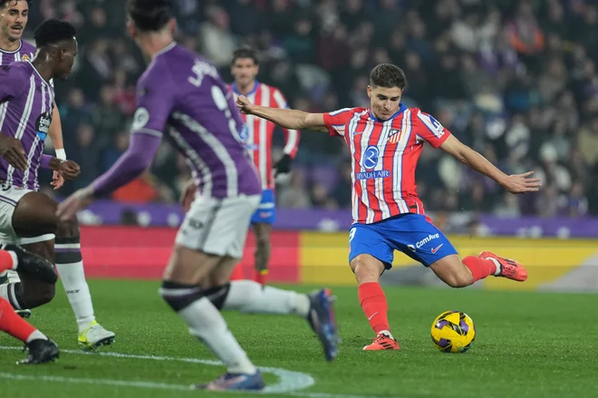 Julian Alvarez je bil eden od strelcev za Atletico. FOTO: Cesar Manso/AFP