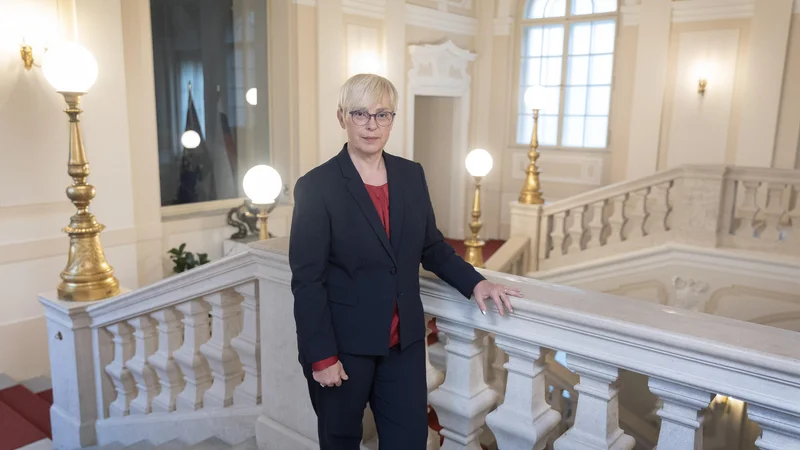 Nataša Pirc Musar, predsednica Republike Slovenije, je doslej vztrajala, da bo izbirala po njenem mnenju najboljše kandidate, faktor poslanske podpore pa je bolj ali manj zanemarjala. FOTO: Leon Vidic/Delo