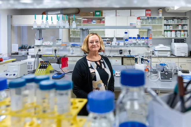 Prof. dr. Damjana Rozman je letos prejela Zoisovo nagrado za vrhunske dosežke na področju biokemije, molekularne biologije in funkcijske genomike. FOTO: Voranc Vogel