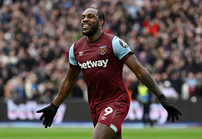 Michail Antonio je imel srečo v nesreči. FOTO: Tony O'Brien/Reuters