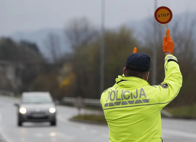 Med sobotnim poostrenim nadzorom so policisti preverili 24 avtobusov in pri 13 ugotovili številne hude prekrške. (Slika je simbolična.) FOTO: Leon Vidic/Delo