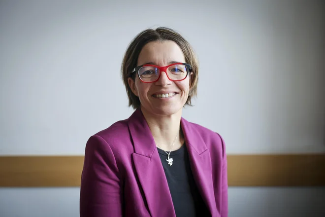 Maruša Bradač je profesorica in raziskovalka na ljubljanski fakulteti za matematiko in fiziko. FOTO: Jože Suhadolnik