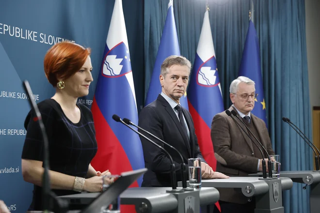 Ministrstvo za finance predlaga, da davčna stopnja znaša 1,45 odstotka posplošene vrednosti nepremičnine. FOTO: Leon Vidic