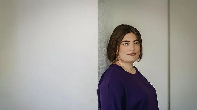 Alena Schröder v nadaljevanju prvenca razkriva nove skrivnosti nemške družine. FOTO: promocijsko gradivo