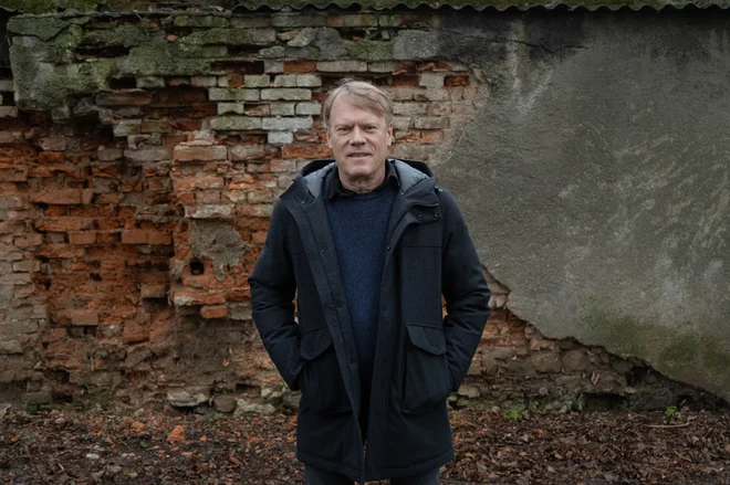 Chris Eckman, ki že vrsto let živi in ustvarja pri nas, je zelo liričen kantavtor. FOTO: Voranc Vogel/Delo