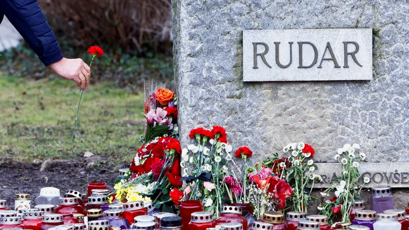 Vse od nesreče se porajajo vprašanja (in tudi očitki) glede varnosti v edinem slovenskem še delujočem rudniku. FOTO: Borut Živulović/Reuters