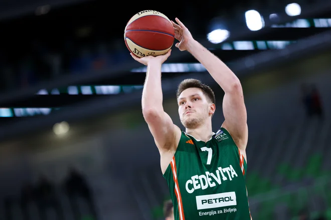 Ljubljančani so visoko prednost ohranjali do konca, ne glede na to, da je bila tekma že po nekaj minutah odločena. Prvi strelec tekme je bil Gregor Glas z 20 točkami. FOTO: Cedevita Olimpija