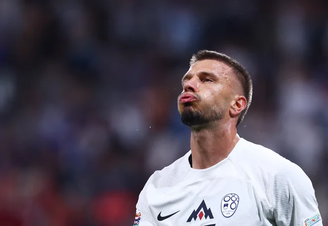 Jan Mlakar revine în tricoul alb după transfer   