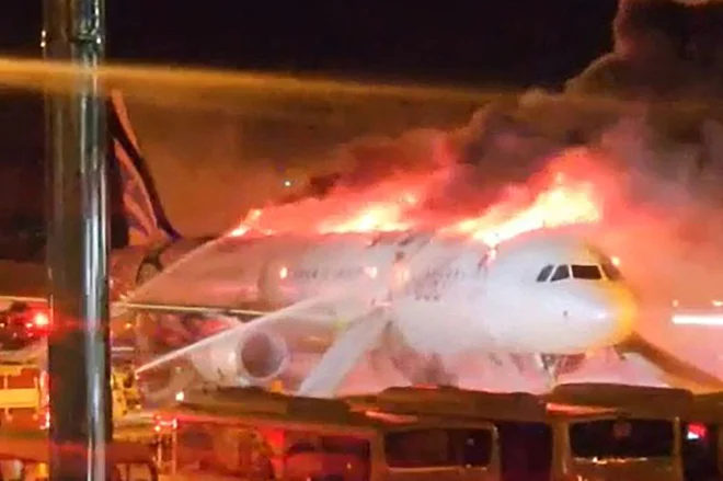 La aeroportul din Coreea de Sud a izbucnit un incendiu la avion, pasagerii au fost evacuați   