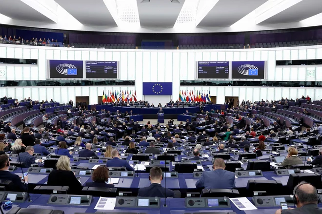Comisia Parlamentului European anunță propunerea de rezoluție privind victimele comunismului   
