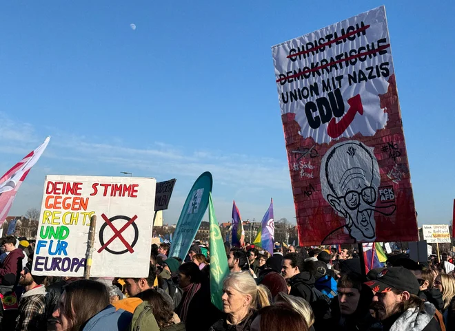 În München, peste 250.000 de oameni împotriva extremei drepte   