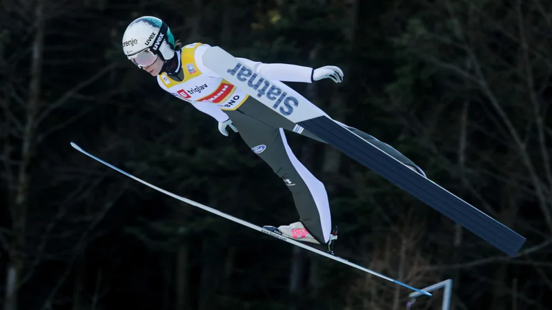 Niki Prevc leži skakalnica v Lake Placidu. FOTO: Voranc Vogel