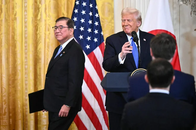 Išiba se Trumpu ni dobrikal s pohvalami, temveč je to počel s številkam. FOTO: Mandel Ngan/AFP