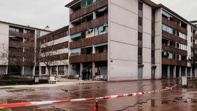Aksehir bar, mesto napada v Grenoblu. FOTO: Maxime Gruss/AFP