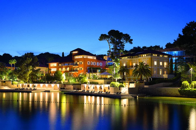 Lošinj Hotels &amp; Villas, znamka vrhunskih luksuznih hotelov in vil,
je posvečena ohranjanju in promoviranju bogate zdraviliške tradicije otoka.