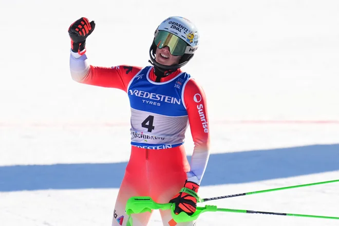 Camille Rast je nova svetovna prvakinja v slalomu. FOTO: Dimitar Dilkoff/AFP